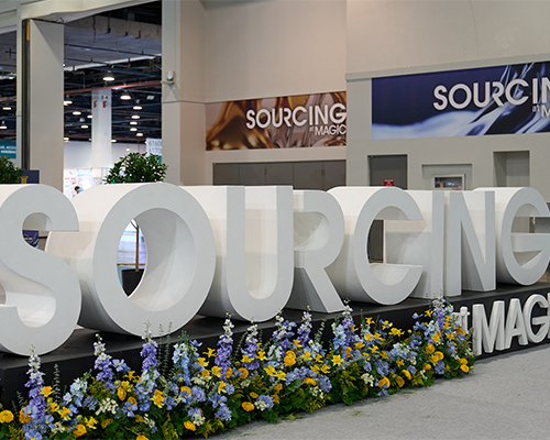 SOURCING_WhyExhibit_Attendees_500x400